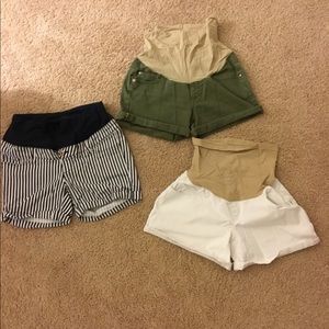 Maternity shorts bundle